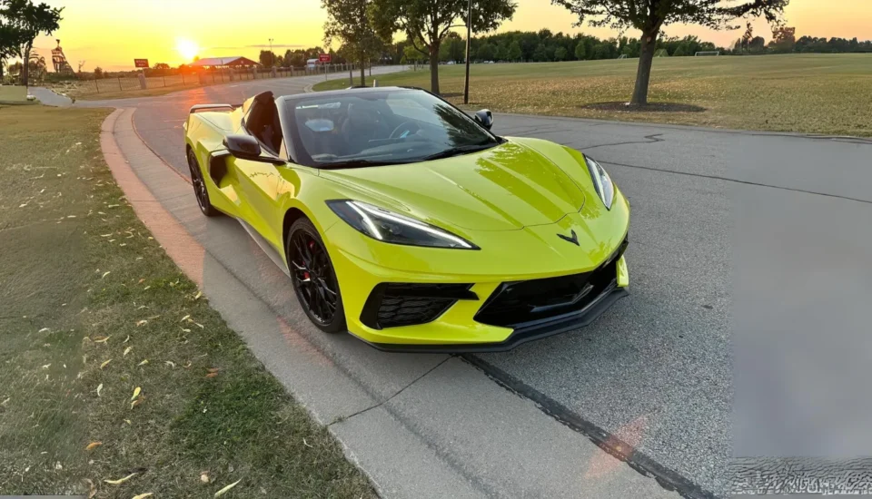 2023 Chevrolet Corvette Stingray Convertible 2LT, Z51